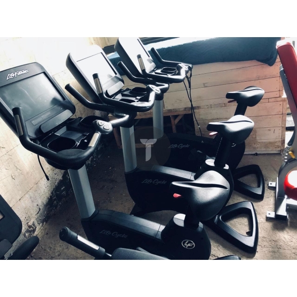 Вело тренажеры LifeFitness Discover SE вертикальные