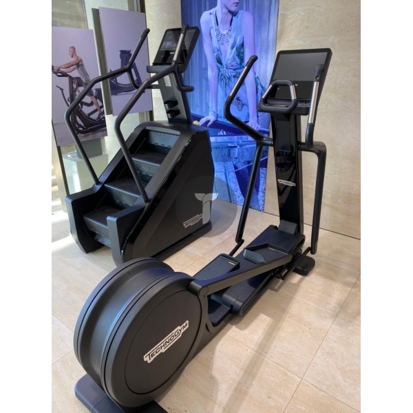 Эллипс Technogym Synchro Artis (новый)