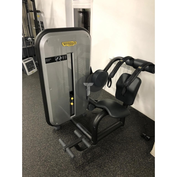 Technogym тренажер для пресса