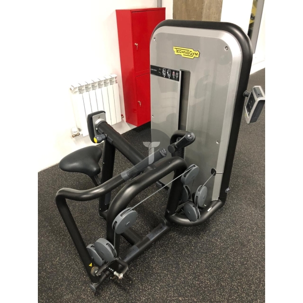 Technogym тяга с упором в грудь