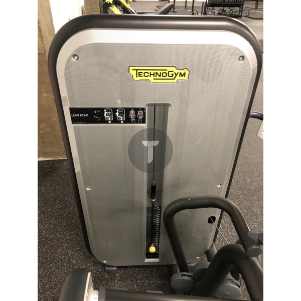 Technogym тяга с упором в грудь