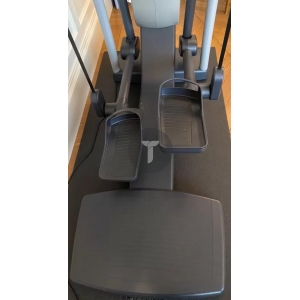 Эллипс Technogym Vario 500