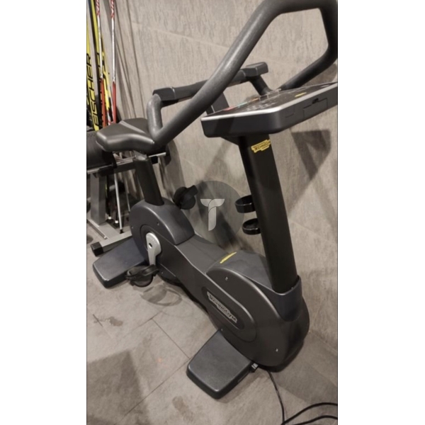 Велотренажер Technogym Bike Forma