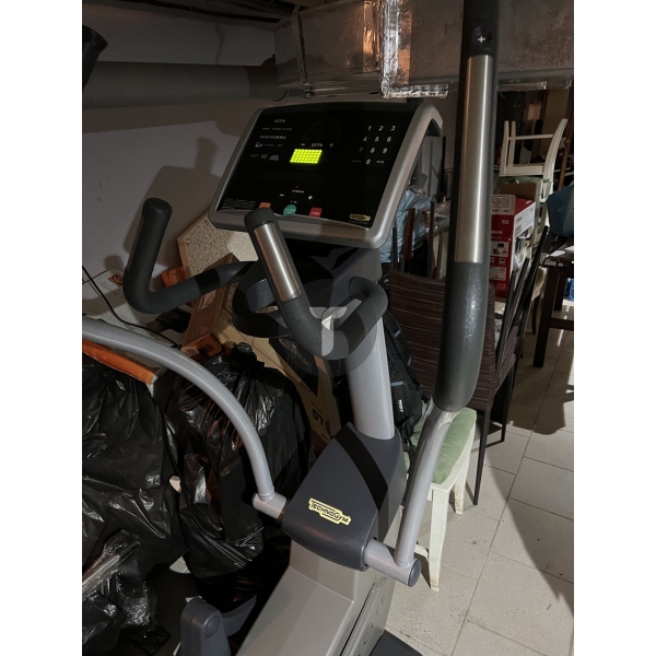Эллипс Technogym Synchro 700 Led