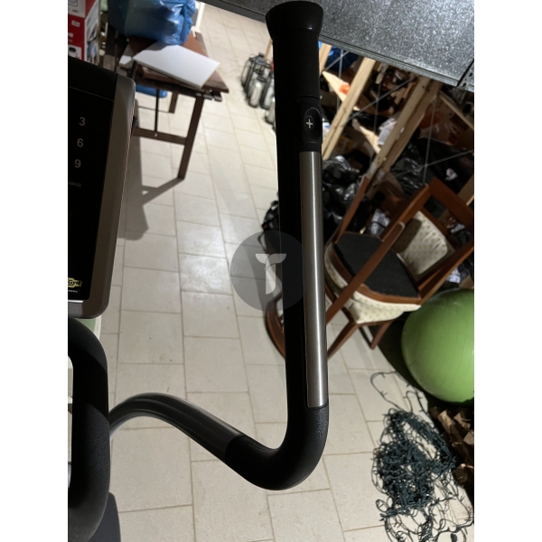 Эллипс Technogym Synchro 700 Led