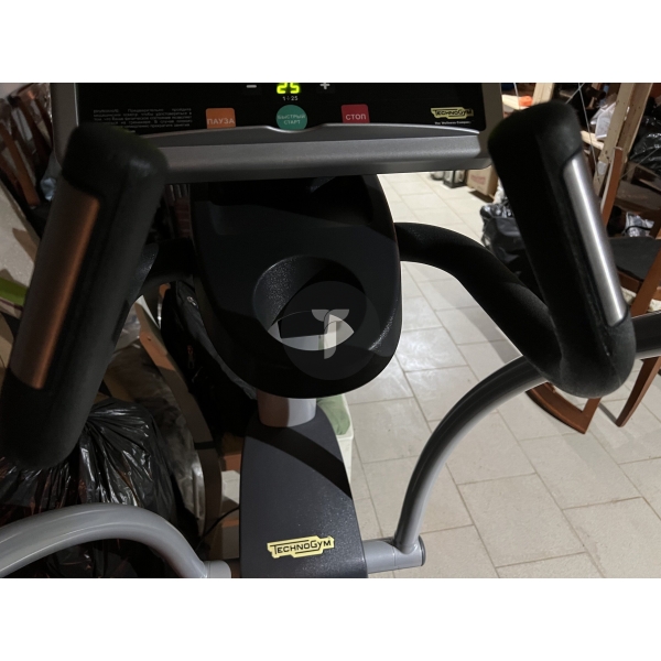 Эллипс Technogym Synchro 700 Led