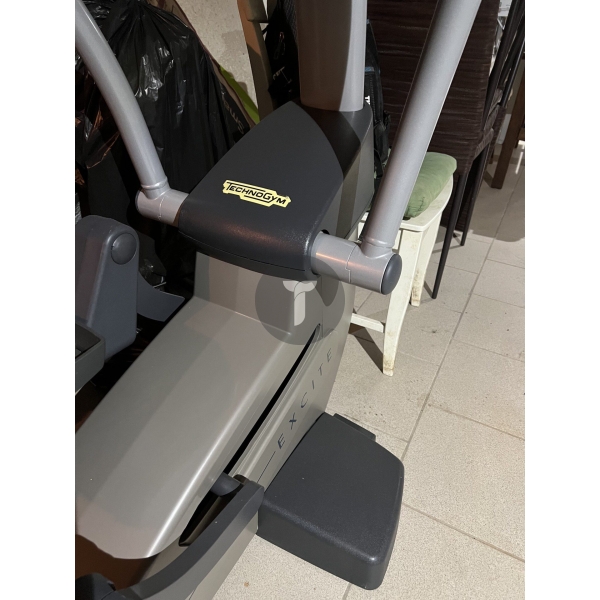 Эллипс Technogym Synchro 700 Led