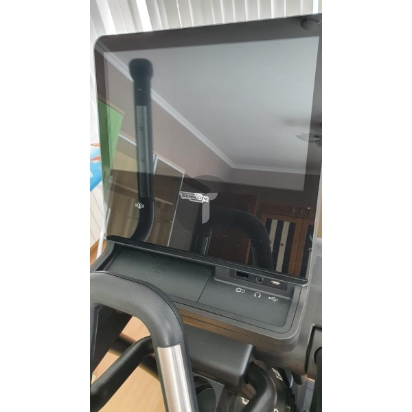 Эллипс Technogym Vario Artis Live