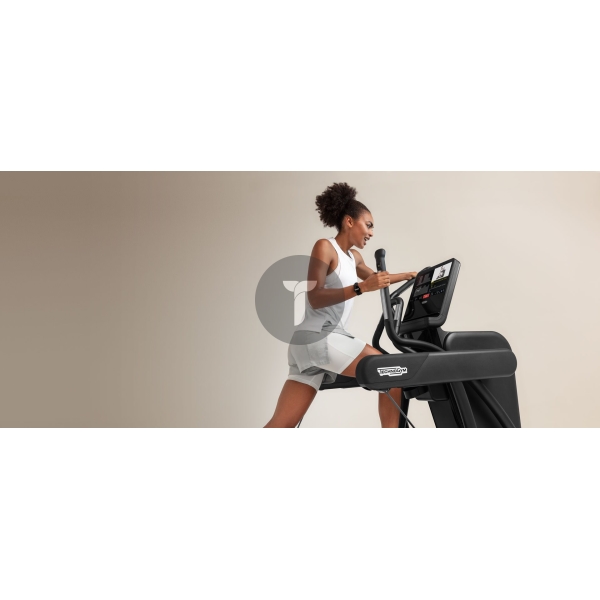 Эллипс Technogym Vario Artis Live