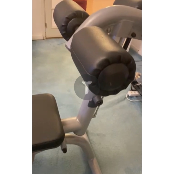 Скамья для пресса Technogym серии Element
