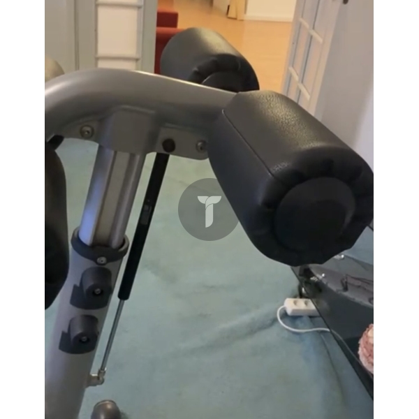 Скамья для пресса Technogym серии Element