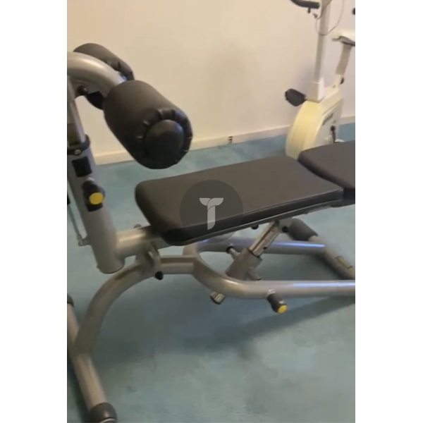 Скамья для пресса Technogym серии Element