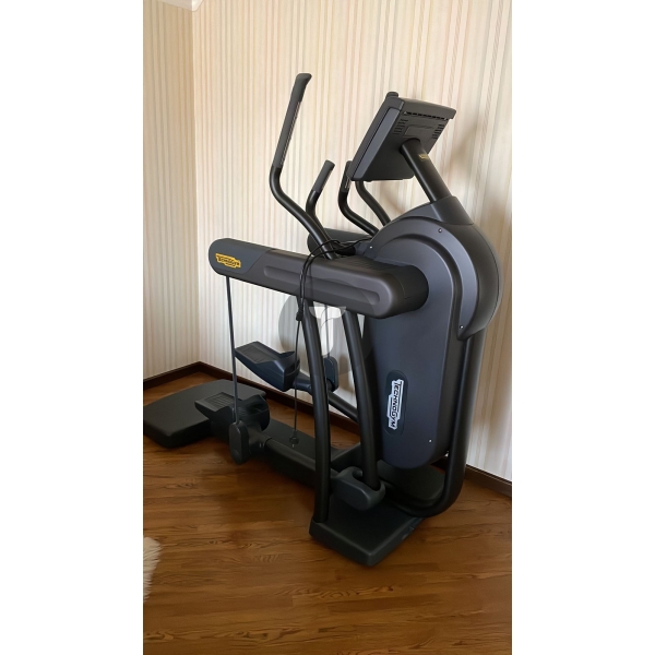 Эллипс Technogym Vario 1000 Unity