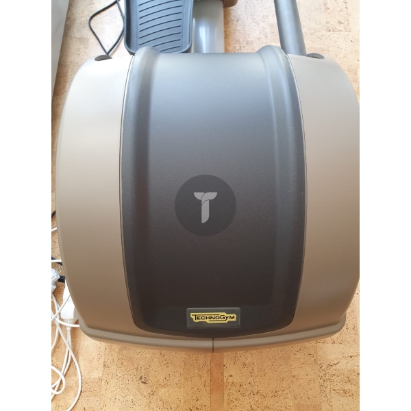 Эллипс Technogym Synchro 700 Led