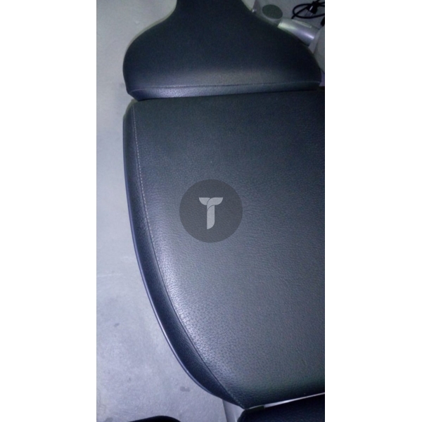 Скамья Technogym для жима лежа горизонтальная