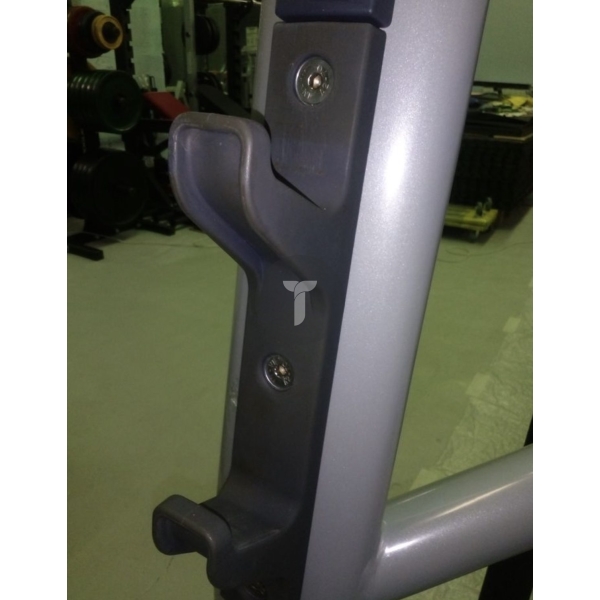 Скамья Technogym для жима лежа горизонтальная