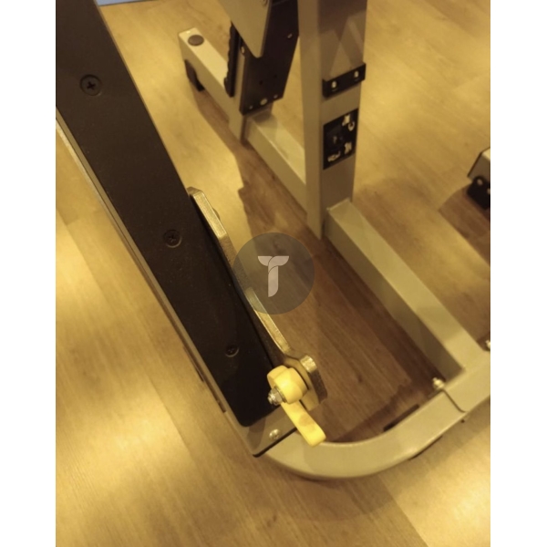 Скамья скота Technogym серии Pure PG06