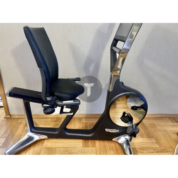 Велотренажер горизонтальный Technogym Recline Personal