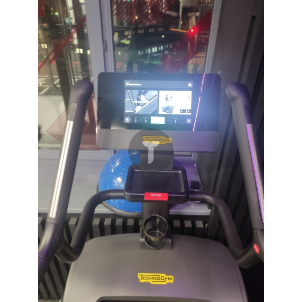 Technogym Climb Live 500