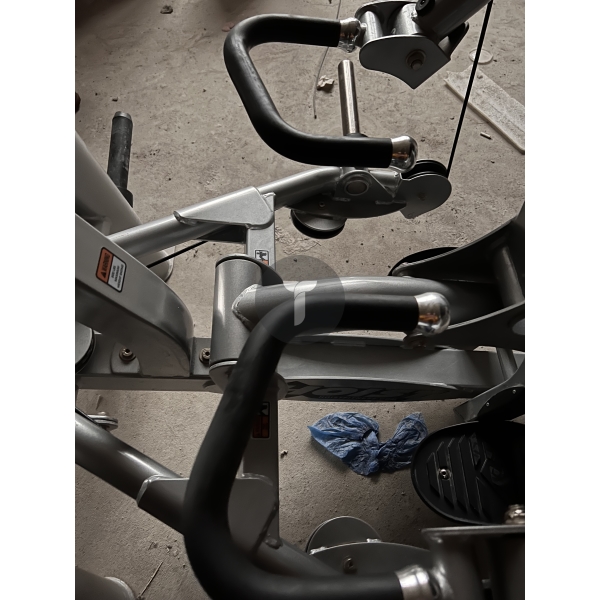 Бицепс Hoist RPL-5102 BICEPS CURL