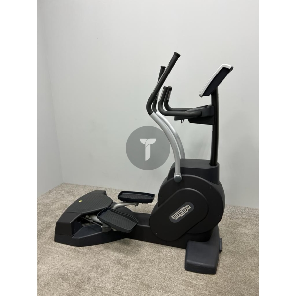 Эллипс Technogym Crossover 700