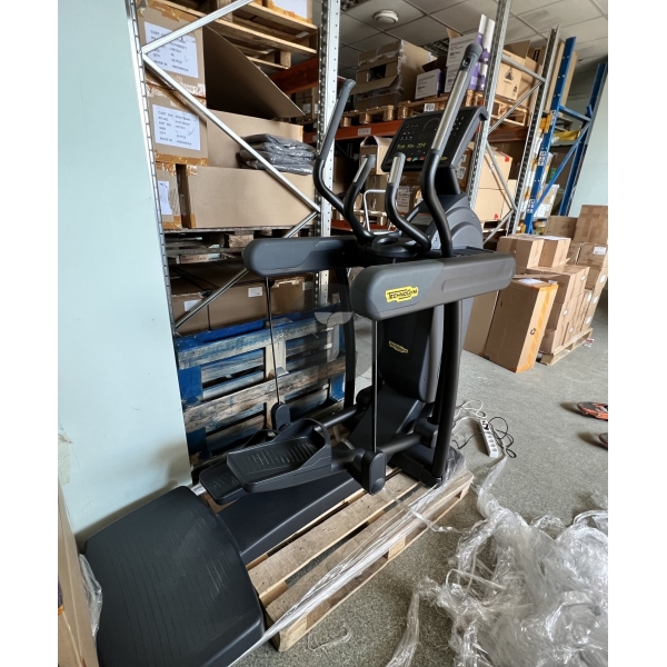 Эллипс Technogym Vario Excite 1000 LED
