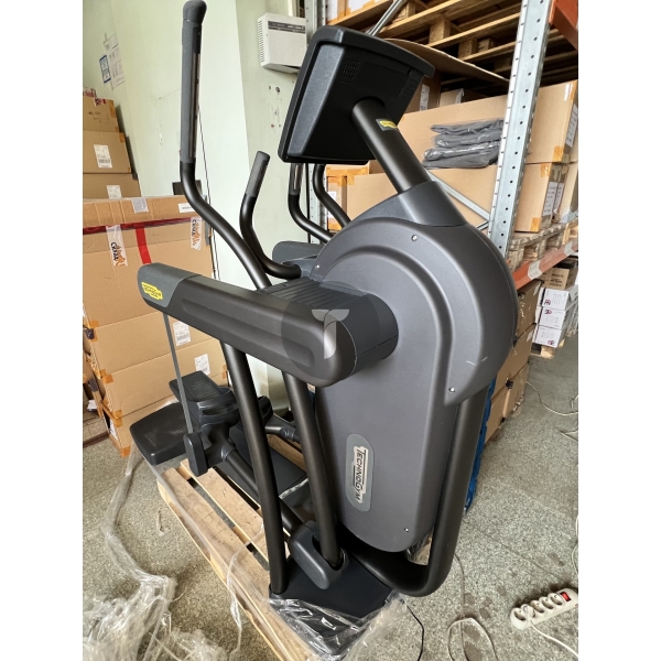 Эллипс Technogym Vario Excite 1000 LED