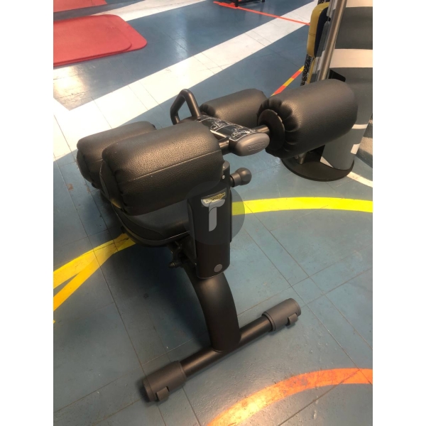 Скамья для пресса Technogym серии Selection