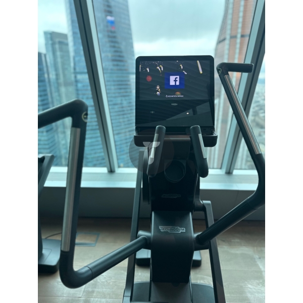 Эллипс Technogym Synchro Artis
