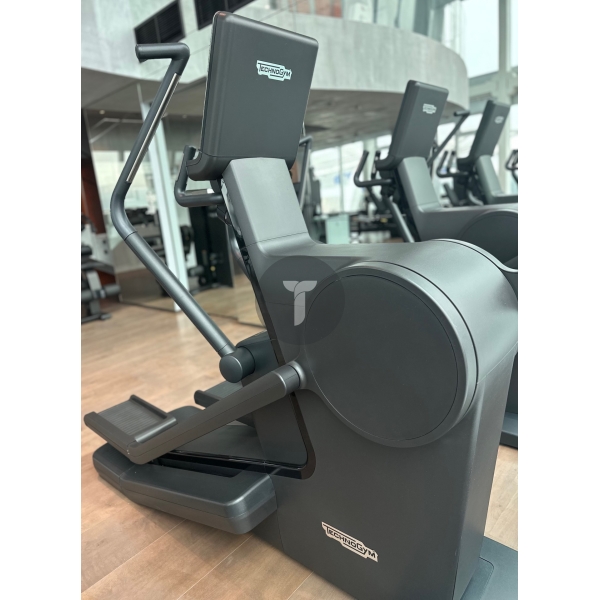 Эллипс Technogym Synchro Artis