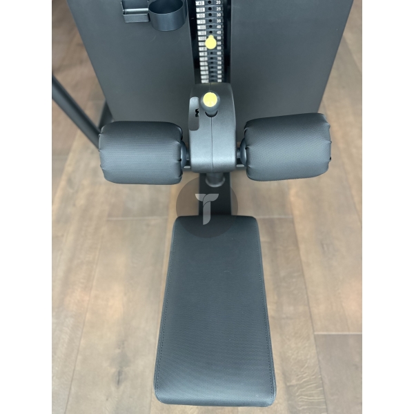 Тяга сверху Technogym Artis
