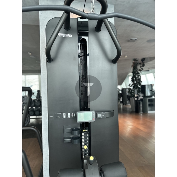 Тяга сверху Technogym Artis