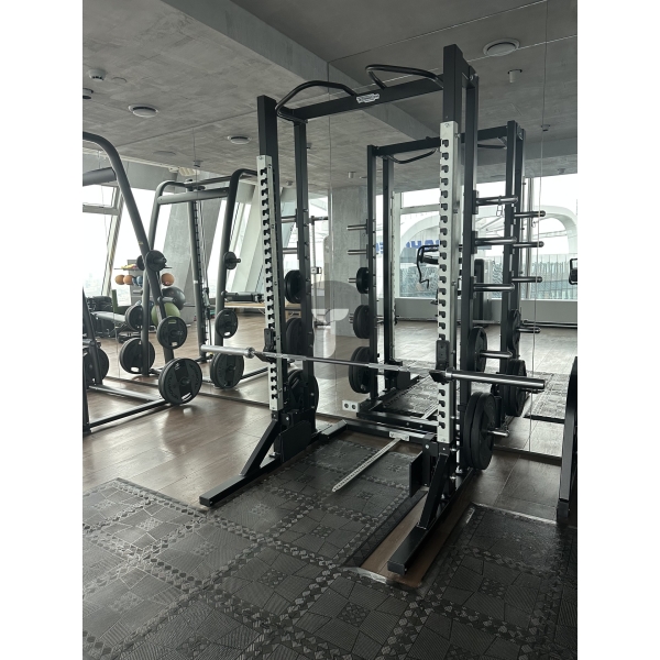 Силовая рама Technogym Half Rack Pure