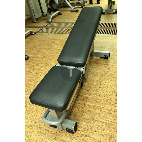 Скамья регулируемая Technogym серии Pure Strength