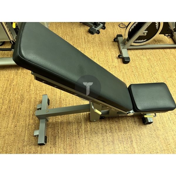 Скамья регулируемая Technogym серии Pure Strength