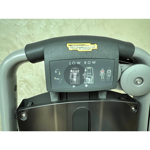 Тяга с упором в грудь Technogym Low Row серии Selection
